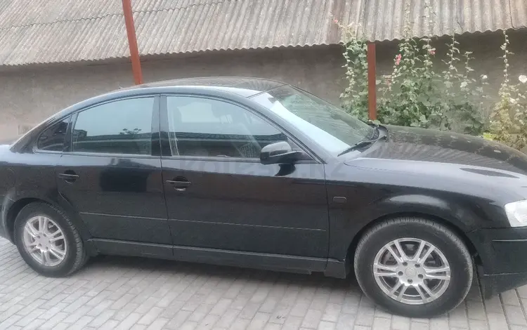 Volkswagen Passat 2000 годаүшін2 250 000 тг. в Уральск