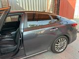 Kia K5 2018 года за 8 800 000 тг. в Алматы – фото 3