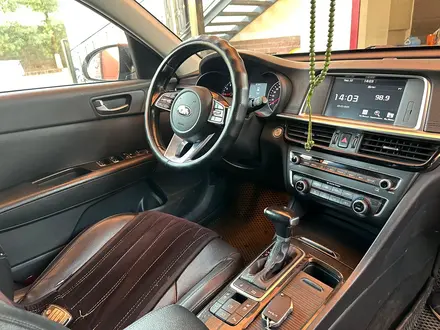 Kia K5 2018 года за 8 800 000 тг. в Алматы – фото 7