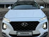Hyundai Santa Fe 2019 года за 15 000 000 тг. в Уральск