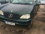 Mercedes-Benz ML 320 2004 года в Актобе