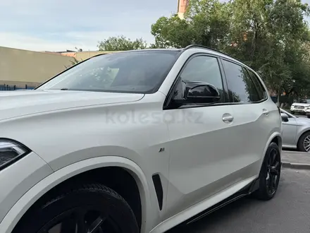 BMW X5 2021 года за 31 000 000 тг. в Алматы – фото 4
