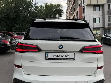 BMW X5 2021 года за 31 000 000 тг. в Алматы – фото 11