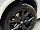 BMW X5 2021 года за 31 000 000 тг. в Алматы – фото 5