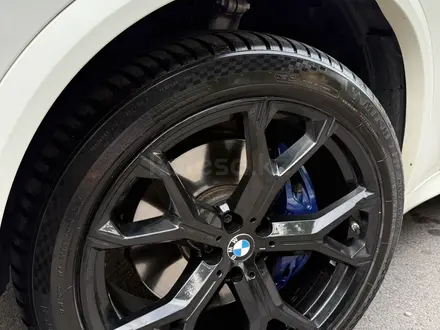BMW X5 2021 года за 31 000 000 тг. в Алматы – фото 5