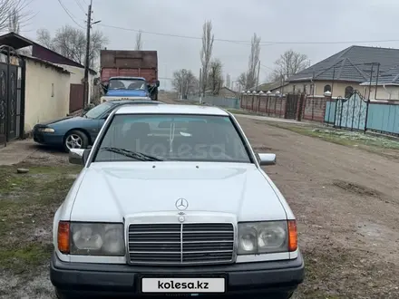 Mercedes-Benz E 200 1988 года за 1 480 000 тг. в Алматы