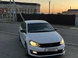 Volkswagen Polo 2016 годаүшін3 500 000 тг. в Атырау – фото 2