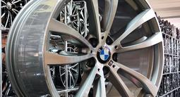 BMW на 20 новые диски за 400 000 тг. в Астана