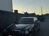 Mercedes-Benz E 240 1998 года за 2 000 000 тг. в Жезказган – фото 5