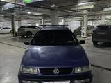 Volkswagen Passat 1993 годаүшін1 600 000 тг. в Астана – фото 4