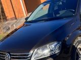 Volkswagen Passat 2012 годаfor6 350 000 тг. в Костанай – фото 3