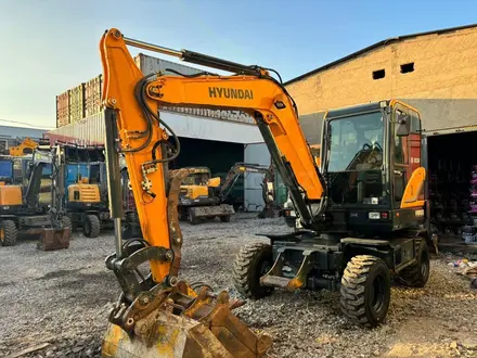 HYUNDAI  HW60 2018 года за 24 000 000 тг. в Шымкент – фото 3