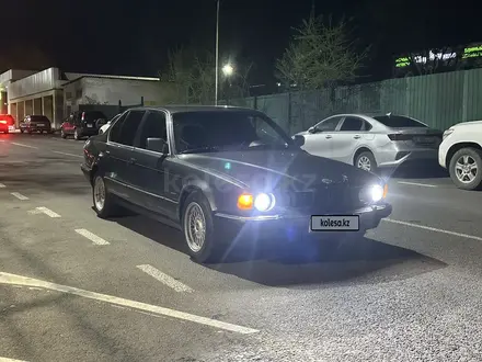 BMW 730 1990 года за 1 300 000 тг. в Караганда