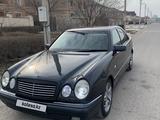 Mercedes-Benz E 320 1996 года за 3 000 000 тг. в Актау