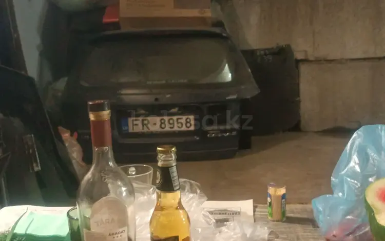 Крышка багажника Калдина Карина Е за 40 000 тг. в Караганда