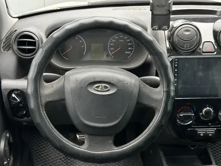 ВАЗ (Lada) Granta 2190 2013 года за 2 000 000 тг. в Атырау – фото 6