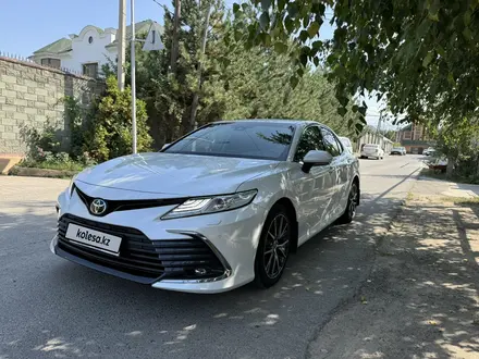 Toyota Camry 2021 года за 17 500 000 тг. в Алматы – фото 9