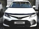 Toyota Camry 2022 года за 14 600 000 тг. в Алматы