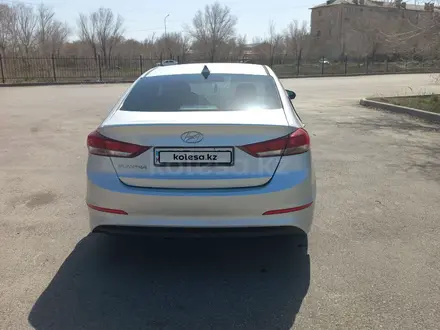 Hyundai Elantra 2017 года за 8 000 000 тг. в Караганда – фото 3