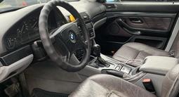 BMW 523 1996 года за 3 200 000 тг. в Алматы – фото 4