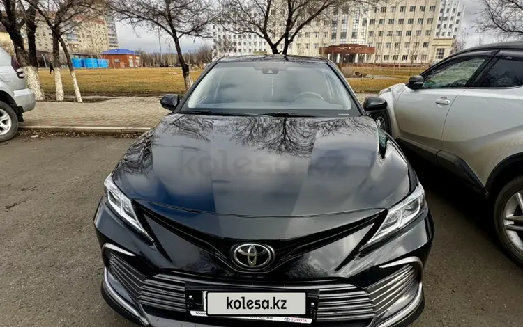 Toyota Camry 2018 годаүшін8 500 000 тг. в Атырау