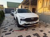 Hyundai Santa Fe 2023 года за 18 000 000 тг. в Алматы