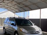 Toyota Sienna 2009 года за 7 800 000 тг. в Атырау – фото 2