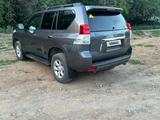 Toyota Land Cruiser Prado 2013 года за 16 999 000 тг. в Актобе – фото 2