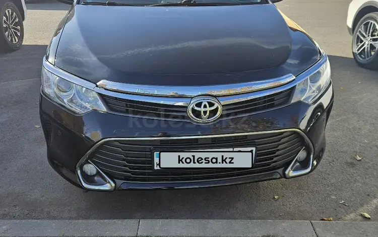 Toyota Camry 2015 года за 10 500 000 тг. в Астана