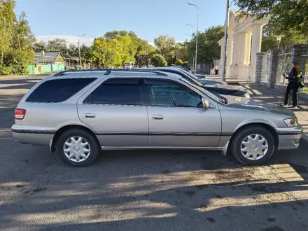 Toyota Mark II Qualis 2001 года за 4 000 000 тг. в Талдыкорган – фото 6