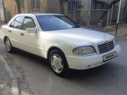 Mercedes-Benz C 280 1995 года за 2 600 000 тг. в Шымкент