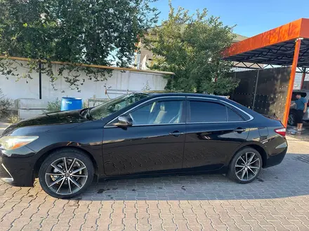 Toyota Camry 2017 года за 6 000 000 тг. в Актау – фото 4