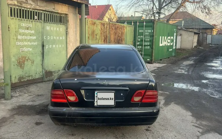 Mercedes-Benz E 280 1997 годаfor1 800 000 тг. в Алматы