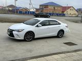 Toyota Camry 2015 года за 6 600 000 тг. в Атырау