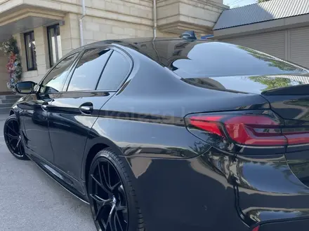 BMW 530 2018 года за 16 300 000 тг. в Алматы – фото 11