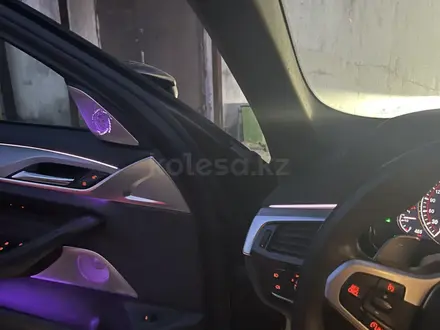 BMW 530 2018 года за 16 300 000 тг. в Алматы – фото 30