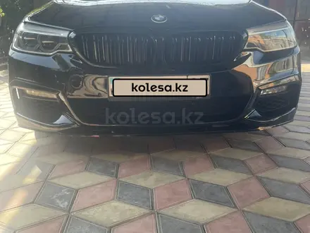 BMW 530 2018 года за 16 300 000 тг. в Алматы – фото 3