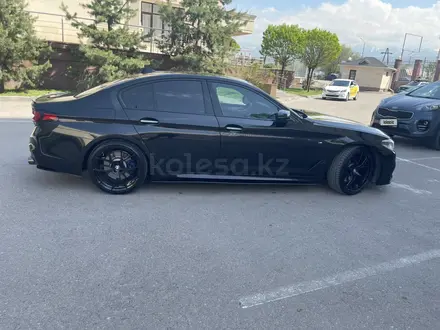 BMW 530 2018 года за 16 300 000 тг. в Алматы – фото 8