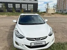 Hyundai Elantra, 2011