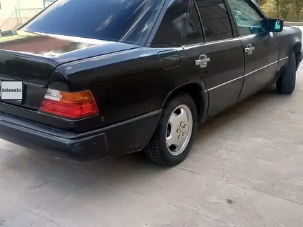 Mercedes-Benz E 230 1989 года за 1 100 000 тг. в Тараз – фото 3