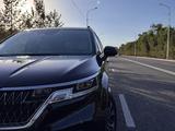 Kia Carnival 2023 года за 19 500 000 тг. в Алматы – фото 2