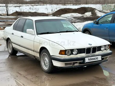 BMW 735 1988 года за 2 400 000 тг. в Усть-Каменогорск – фото 3