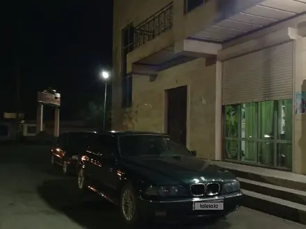 BMW 523 1998 года за 3 500 000 тг. в Туркестан – фото 2