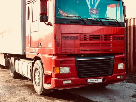 DAF  95XF 2002 года за 15 000 000 тг. в Туркестан – фото 2