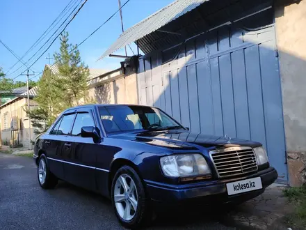 Mercedes-Benz E 280 1995 года за 2 600 000 тг. в Шымкент – фото 4