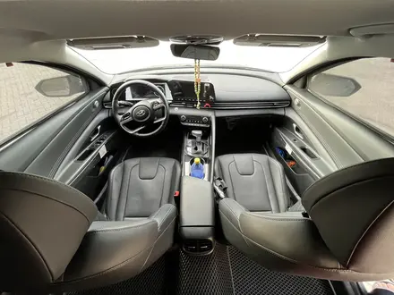 Hyundai Elantra 2022 года за 12 000 000 тг. в Актау – фото 5