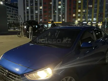 Hyundai Accent 2019 года за 7 500 000 тг. в Астана – фото 3