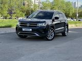 Volkswagen Taos 2021 года за 9 990 000 тг. в Астана – фото 2