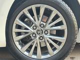 Toyota Camry 2015 года за 11 350 000 тг. в Алматы – фото 5