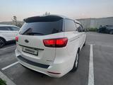Kia Carnival 2015 годаүшін10 500 000 тг. в Алматы – фото 4
